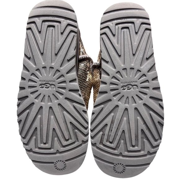 Gold Glitter Classic Ugg Boots Size 7 Great Condition F19012D Comfy & Stylish - Picture 8 of 13